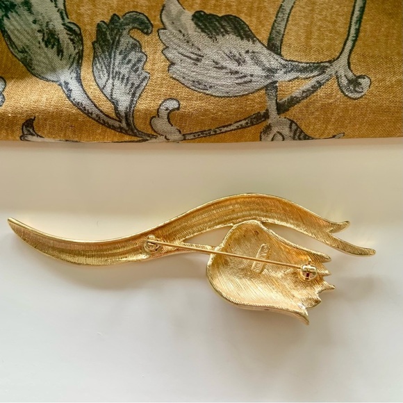 Monet vintage tulip brooch - Picture 4 of 6